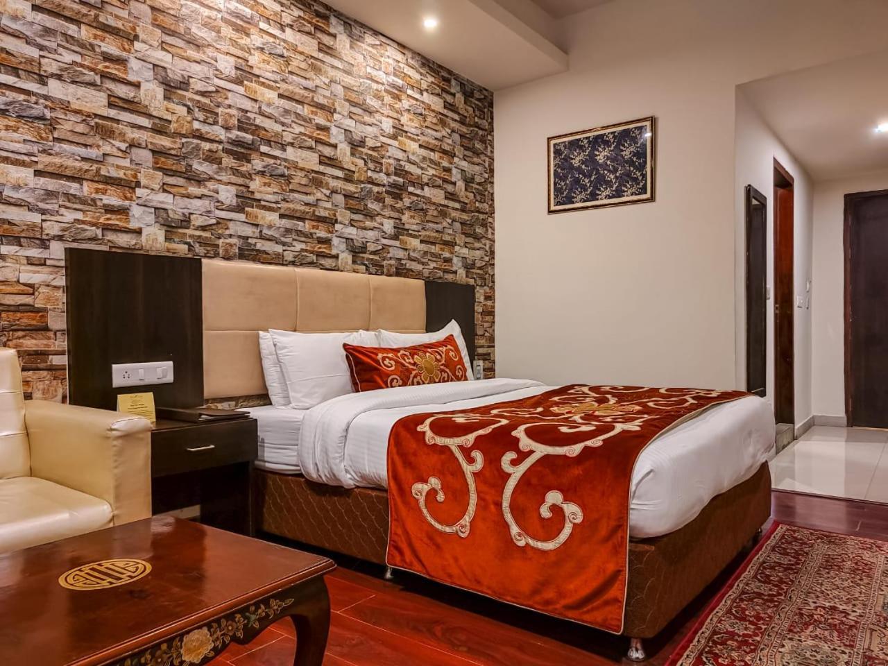 The Fern Denzong Hotel & Spa Gangtok, Sikkim מראה חיצוני תמונה